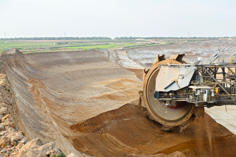 Zimbabwe replaces chrome mining ban with tighter regulations - Mining  Technology